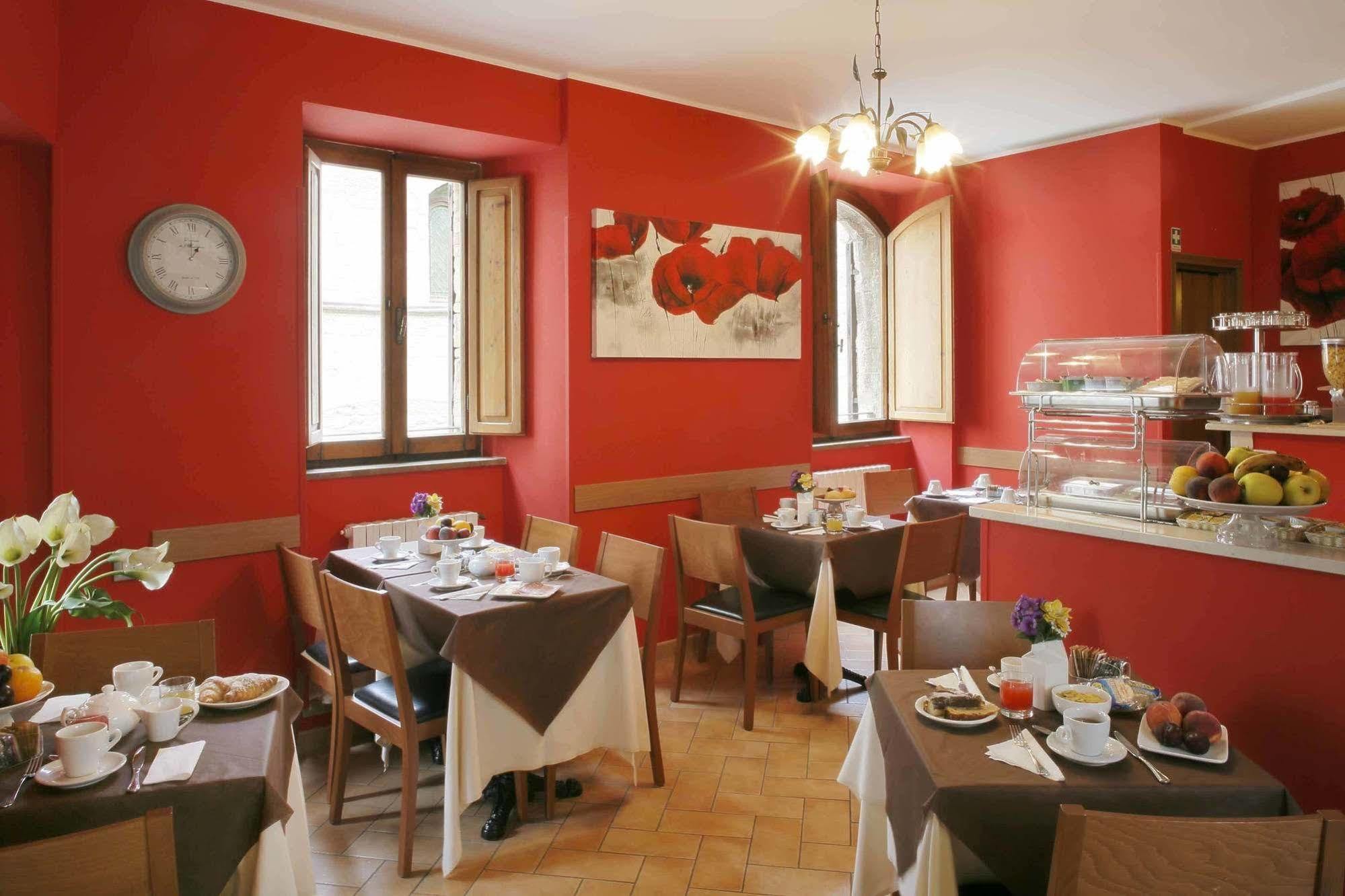 Hotel Properzio Assisi Bagian luar foto